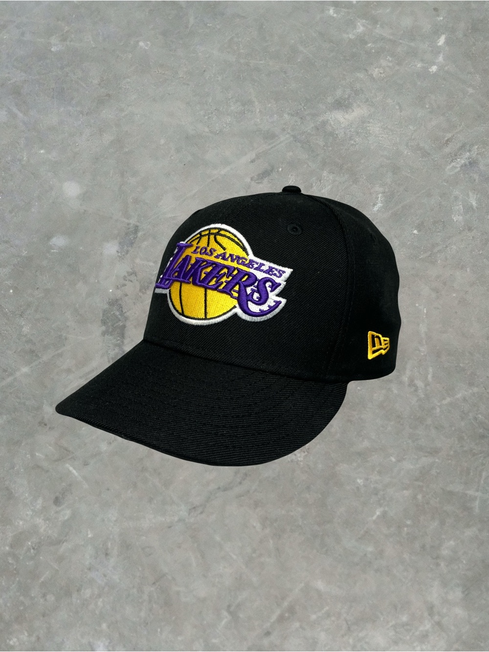 Los Angeles Lakers New Era 59Fifty Fitted Hat Black Size 7 NBA Basketball
